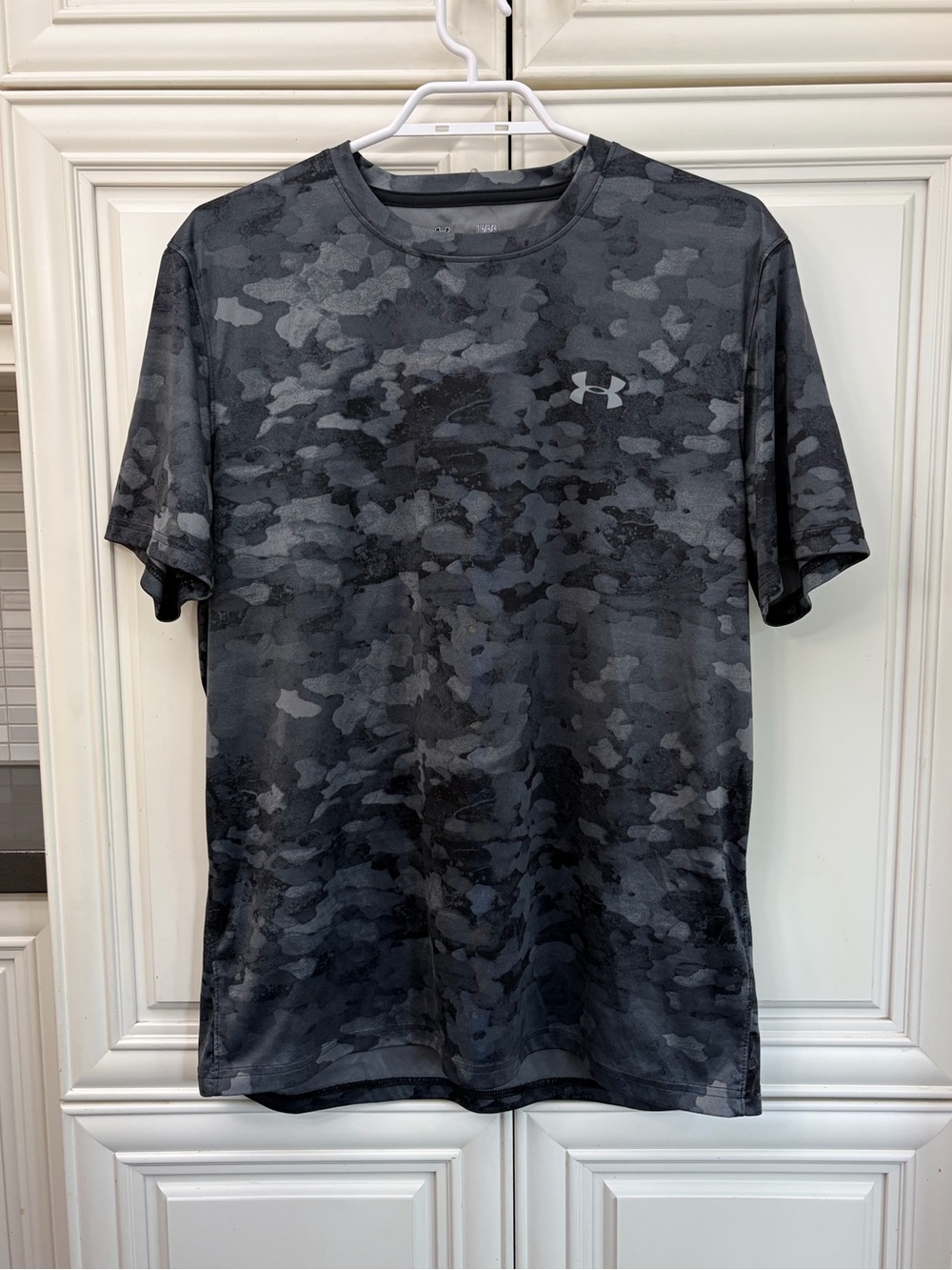 Under Armour men’s loose fit athletic t-shirt